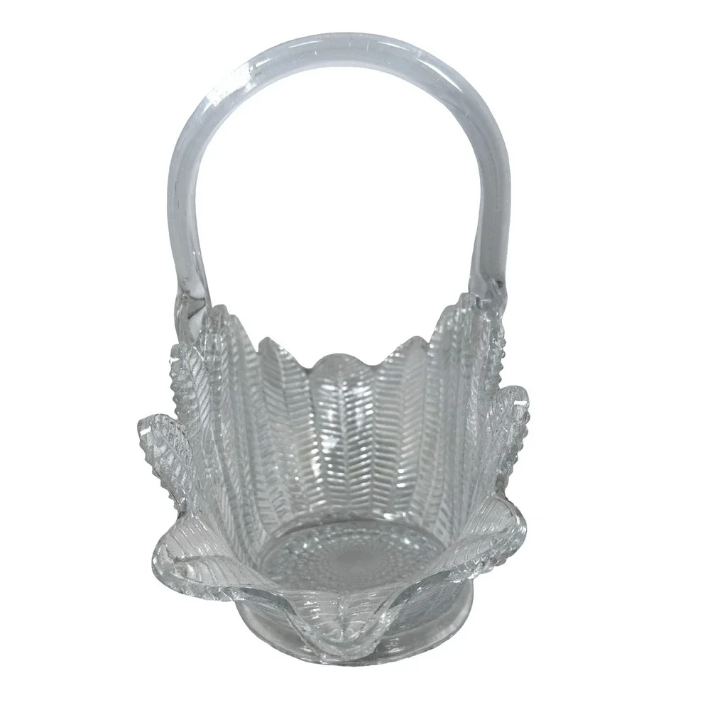 LE Smith Clear Glass Feather Pattern Basket Scalloped Edge Applied Handle 10.5in